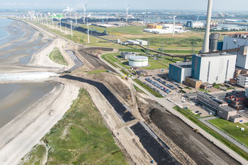 Oostelijke Sloehavendam luchtfoto.jpg